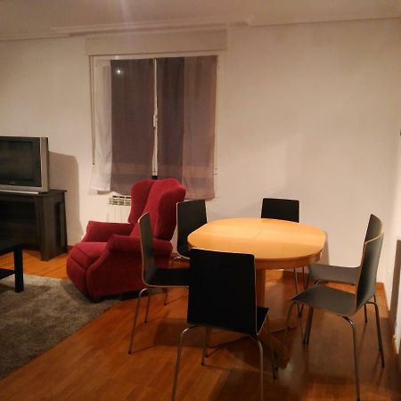 Vivienda Briviesca La Vega Apartment ภายนอก รูปภาพ