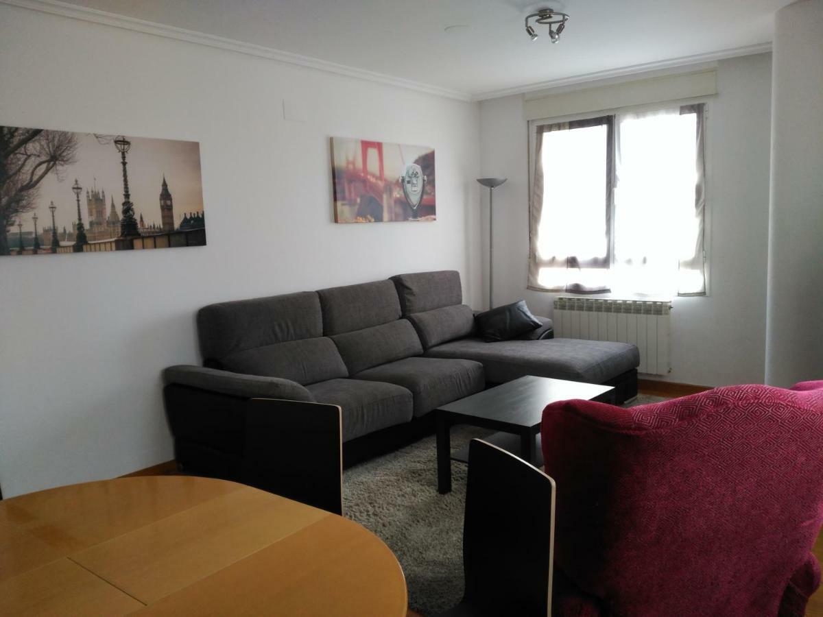 Vivienda Briviesca La Vega Apartment ภายนอก รูปภาพ